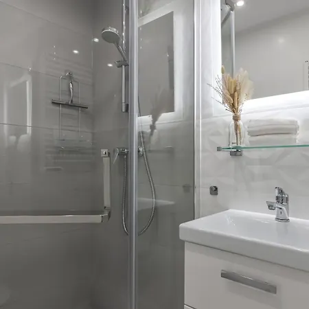 Modrzew Nad Morzem Debina (Ustka)