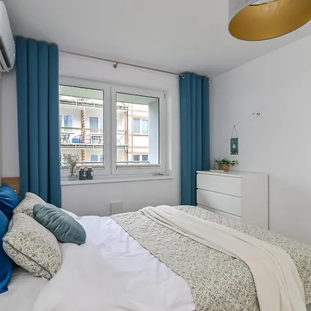 Modrzew Nad Morzem * Debina (Ustka)