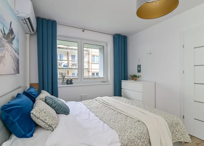 Modrzew Nad Morzem * Debina (Ustka)